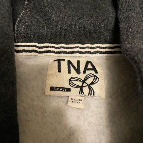 TNA Gray with Camo Logo Baltic Hoodie size Small - Picture 7 of 7